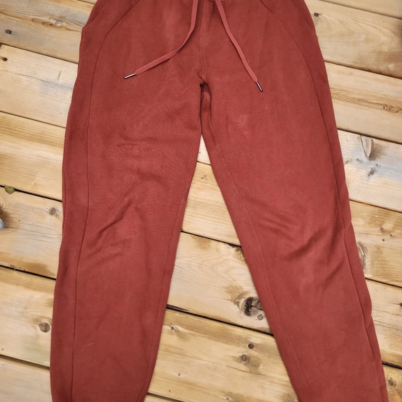 Lululemon Scuba Set - Picture 2 of 5